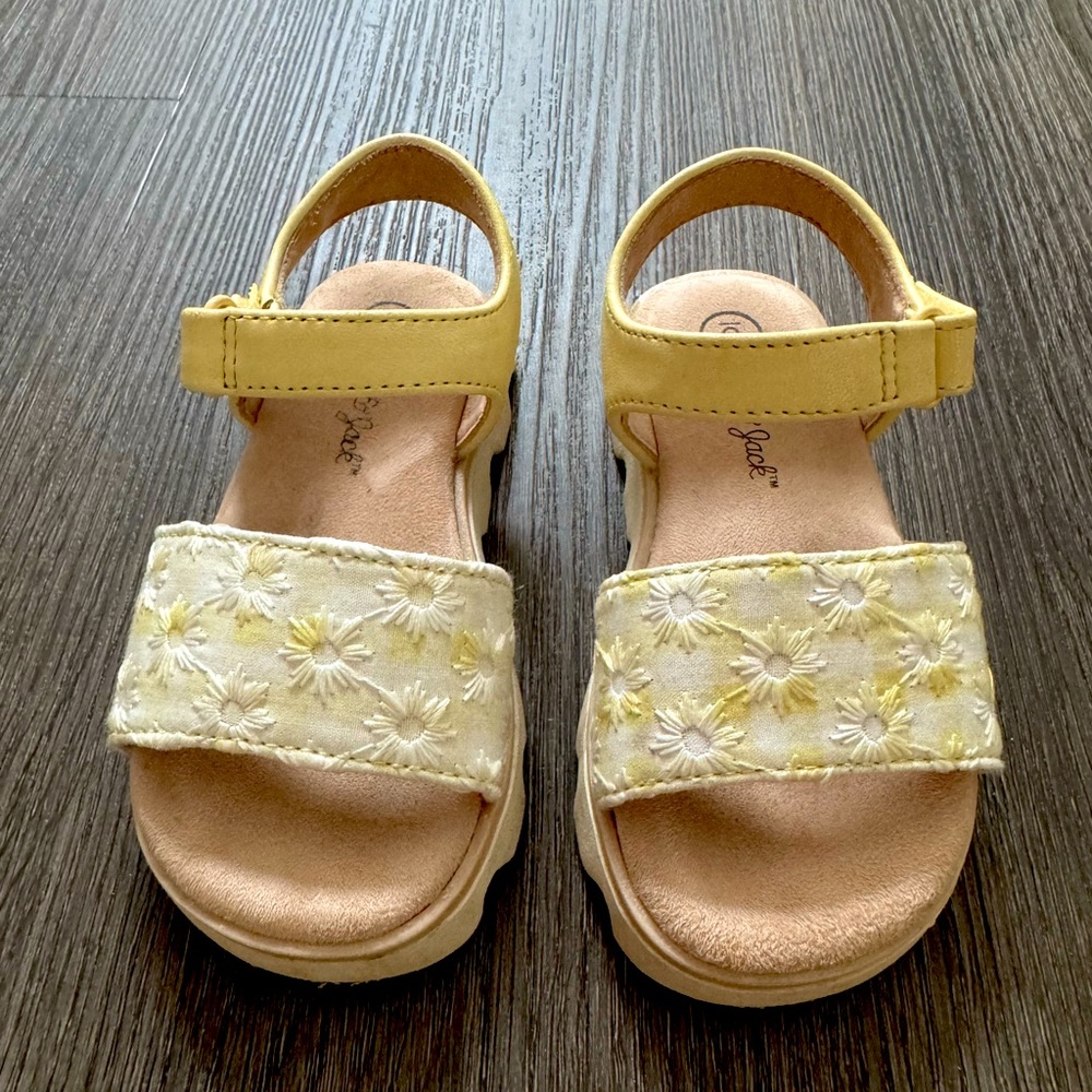 Cat & Jack Yellow Floral Toddler Sandals